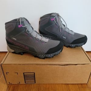 La Sportiva Stream GTX Women's Hiking Boots